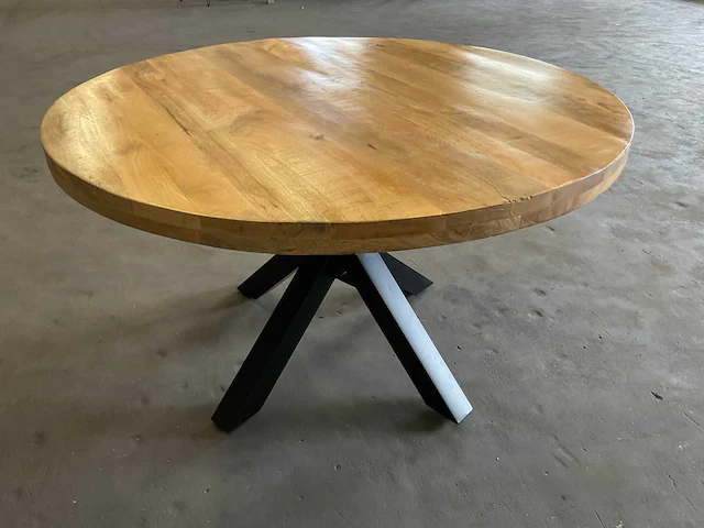 Irís ronde eetkamertafel - afbeelding 1 van  8