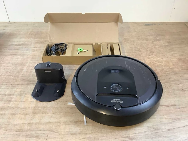 Irobot i7 i7158 robotstofzuiger - afbeelding 1 van  6