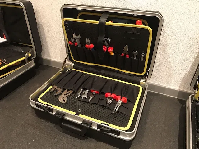 Ironside gereedschapskoffer - afbeelding 2 van  5