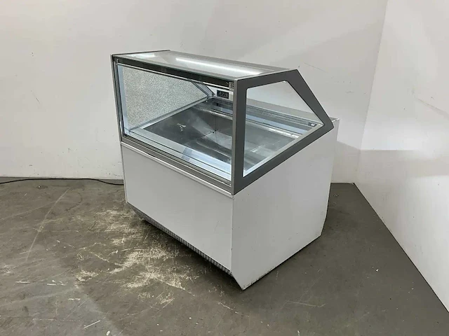 Isa - gel pro millenium st 120 - isa schepijsvitrine - afbeelding 1 van  15