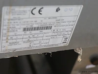 Isa italy ijsvitrine model vetrinati kelly zonder koelmotor - afbeelding 4 van  9