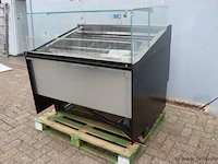 Isa italy ijsvitrine model vetrinati kelly zonder koelmotor - afbeelding 1 van  9