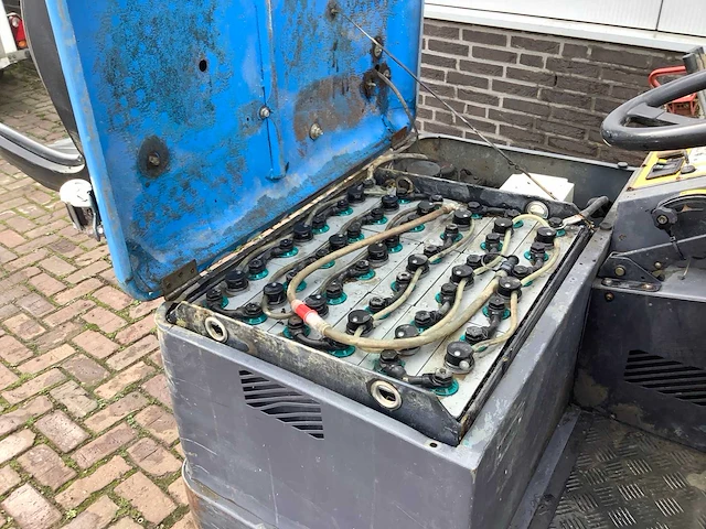 Isal pb115 straatveegmachine - afbeelding 5 van  6