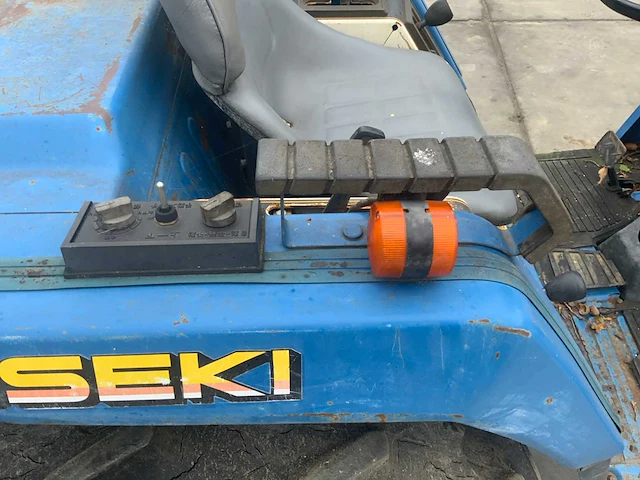 Iseki 240 landhope minitractor - afbeelding 3 van  28