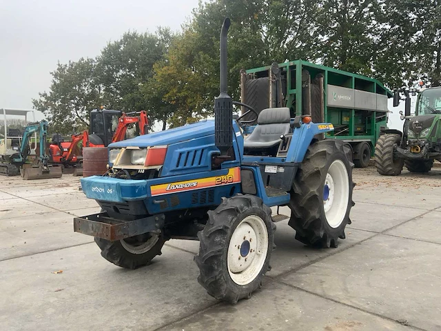 Iseki 240 landhope minitractor - afbeelding 1 van  28