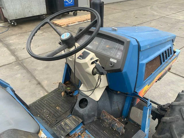 Iseki 240 landhope minitractor - afbeelding 27 van  28
