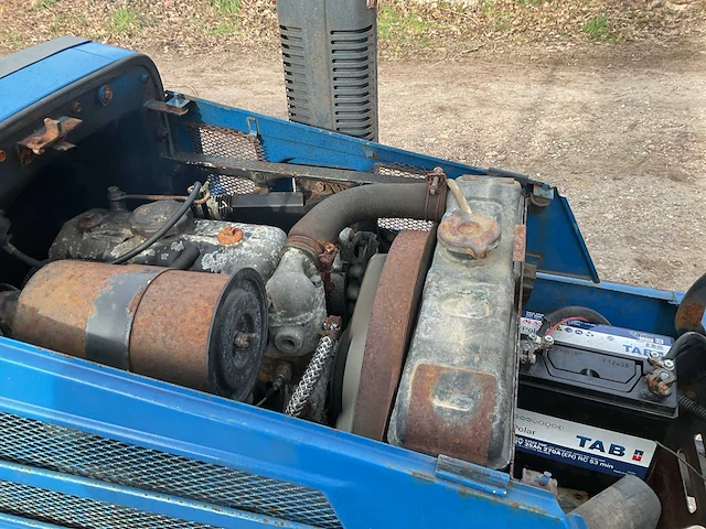 Iseki landhope 150 minitractor - afbeelding 3 van  11