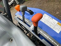 Iseki piccoro tpc 153 minitractor met rupsbanden - afbeelding 8 van  29