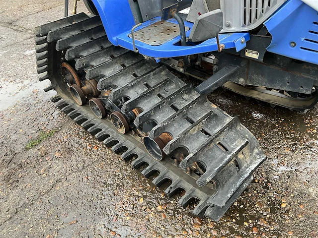 Iseki piccoro tpc 153 minitractor met rupsbanden - afbeelding 26 van  29