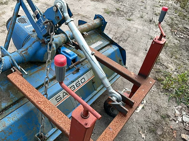 Iseki sa1360 grondfrees minitractor - afbeelding 4 van  24