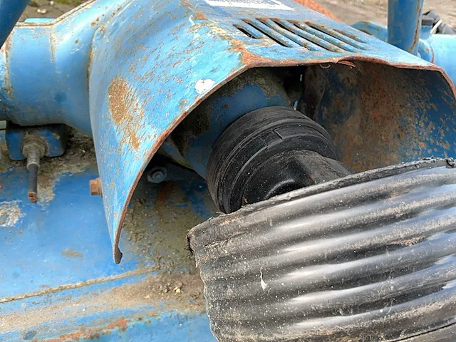 Iseki sa1360 grondfrees minitractor - afbeelding 11 van  24