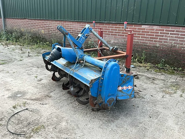 Iseki sa1360 grondfrees minitractor - afbeelding 1 van  24