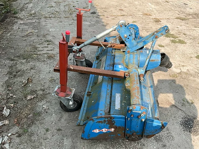 Iseki sa1360 grondfrees minitractor - afbeelding 19 van  24
