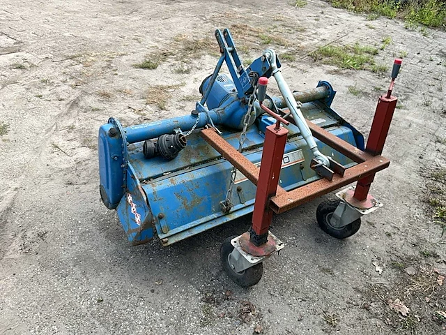 Iseki sa1360 grondfrees minitractor - afbeelding 22 van  24