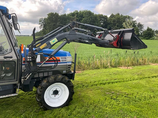 Iseki tf53f - 4wd minitractor met voorlader - afbeelding 5 van  36