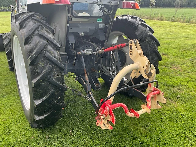 Iseki tf53f - 4wd minitractor met voorlader - afbeelding 9 van  36