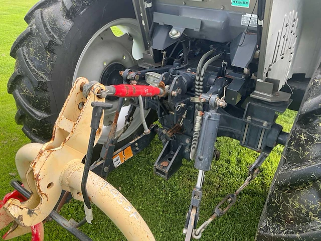 Iseki tf53f - 4wd minitractor met voorlader - afbeelding 11 van  36