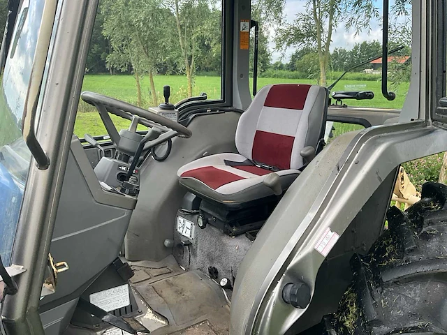 Iseki tf53f - 4wd minitractor met voorlader - afbeelding 19 van  36