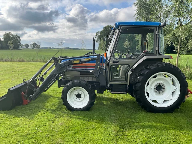 Iseki tf53f - 4wd minitractor met voorlader - afbeelding 32 van  36