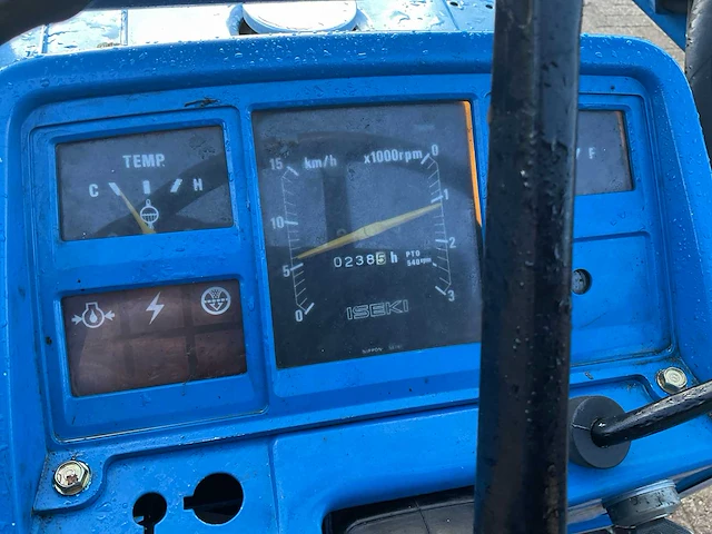 Iseki tl1900 minitractor met voorlader - afbeelding 5 van  17