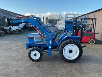 Iseki tl1900 minitractor met voorlader - afbeelding 12 van  17