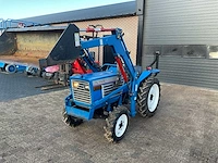 Iseki tl1900 minitractor met voorlader - afbeelding 13 van  17