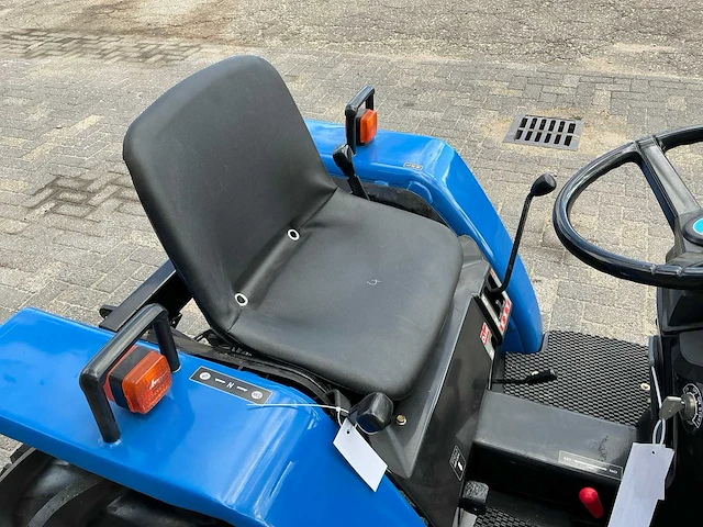 Iseki tm17 minitractor - afbeelding 7 van  26