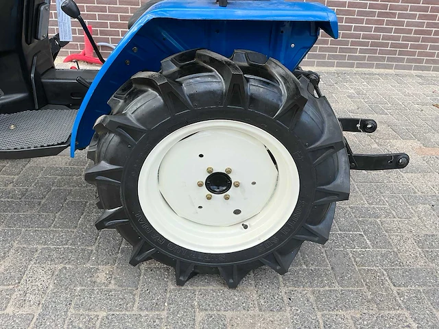 Iseki tm17 minitractor - afbeelding 13 van  26