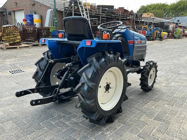 Iseki tm17 minitractor - afbeelding 22 van  26