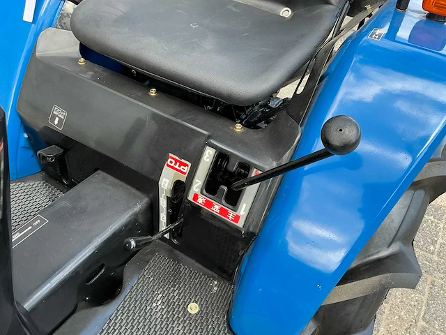Iseki tm17 minitractor - afbeelding 25 van  26