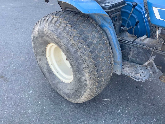 Iseki ts1610 minitractor - afbeelding 9 van  21