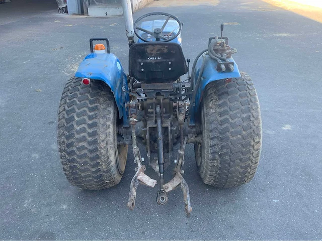Iseki ts1610 minitractor - afbeelding 17 van  21
