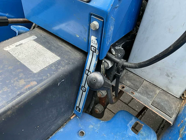 Iseki tu1400 minitractor - afbeelding 11 van  34