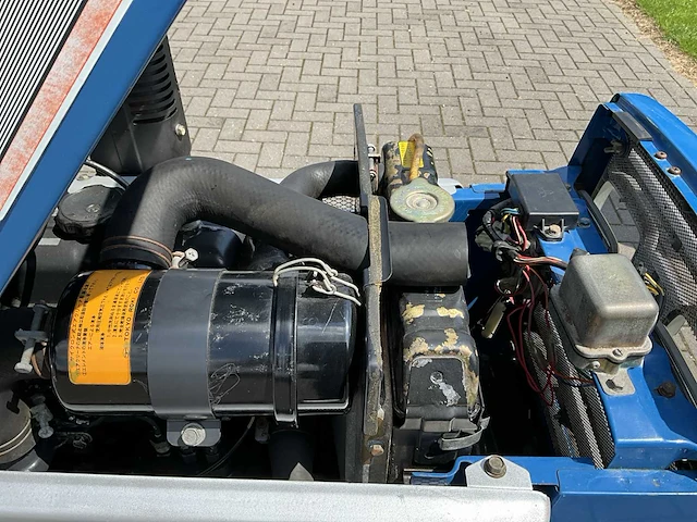Iseki tu1400 minitractor - afbeelding 17 van  34