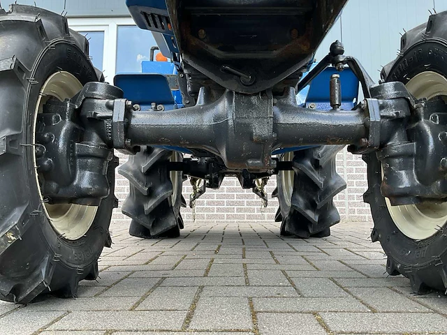 Iseki tu1400 minitractor - afbeelding 20 van  34