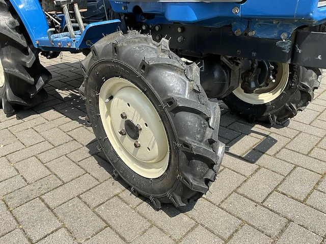 Iseki tu1400 minitractor - afbeelding 34 van  34