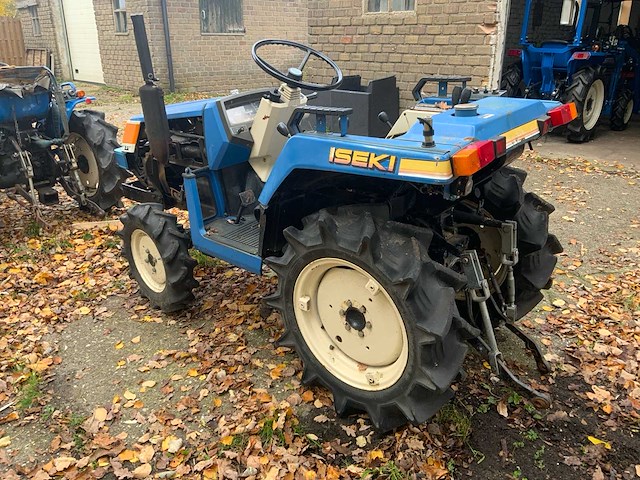 Iseki tu150f minitractor - afbeelding 13 van  16