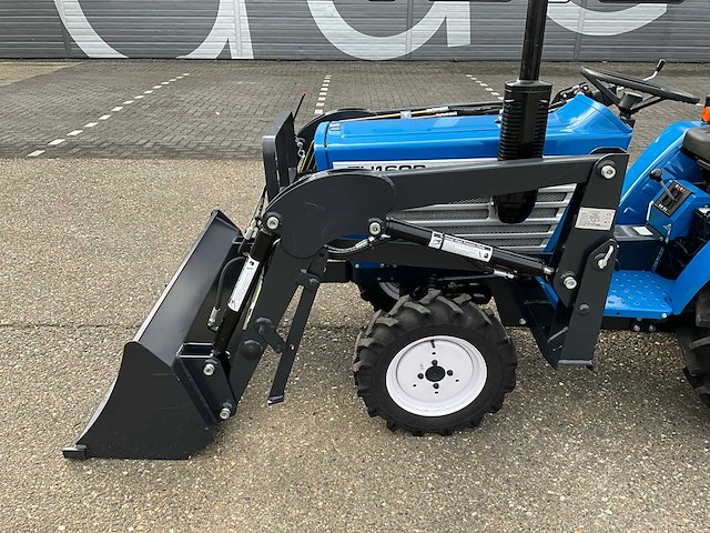 Iseki tu1600 4wd minitractor met voorlader - afbeelding 9 van  25