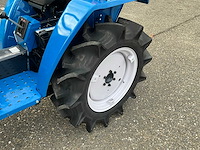 Iseki tu1600 4wd minitractor met voorlader - afbeelding 4 van  25