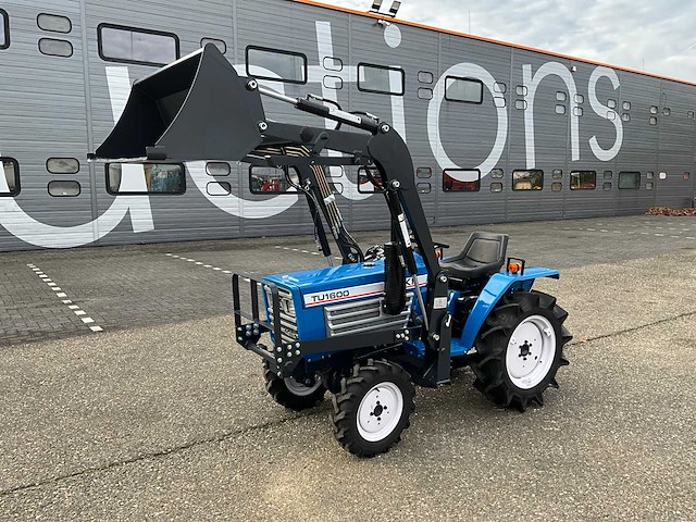 Iseki tu1600 4wd minitractor met voorlader - afbeelding 12 van  25