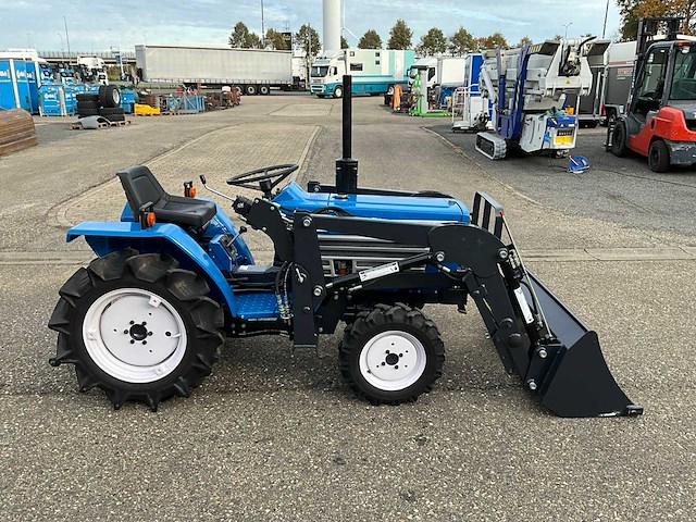 Iseki tu1600 4wd minitractor met voorlader - afbeelding 24 van  25