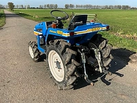 Iseki tu165f 4x4 smalspoor- en compacttractor - afbeelding 16 van  21