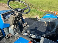 Iseki tu165f 4x4 smalspoor- en compacttractor - afbeelding 19 van  21