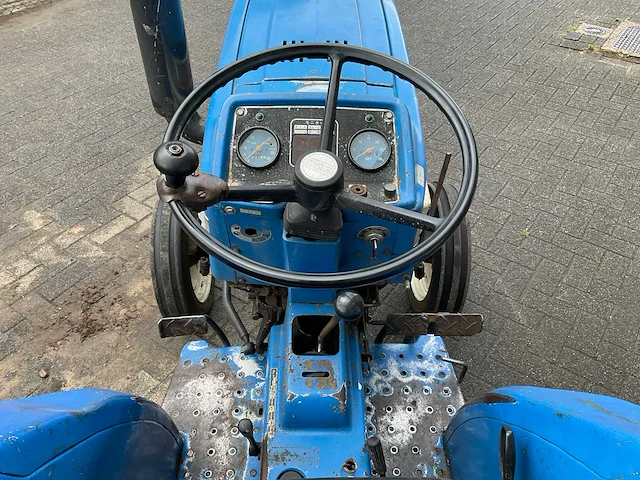 Iseki tu1700 compacttractor - afbeelding 2 van  22