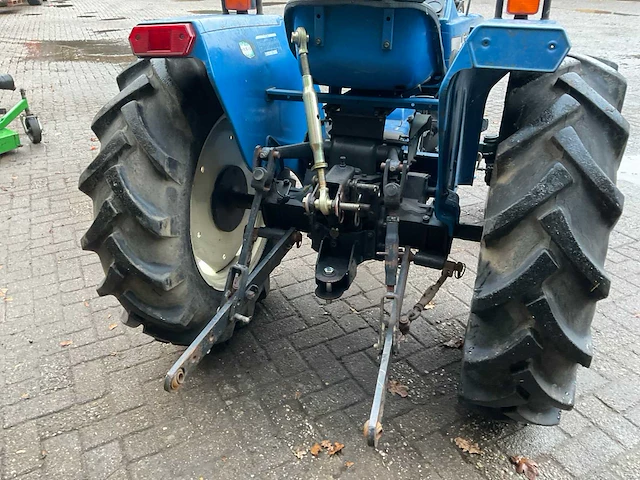 Iseki tu1900 minitractor - afbeelding 2 van  15