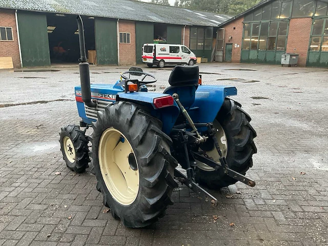 Iseki tu1900 minitractor - afbeelding 8 van  15