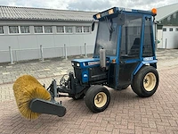Iseki tx 2160 4wd minitractor - afbeelding 1 van  23