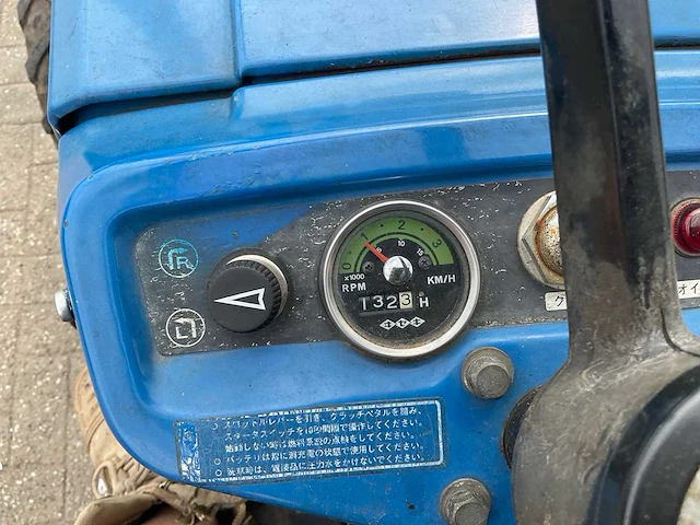 Iseki tx1410 minitractor - afbeelding 10 van  19