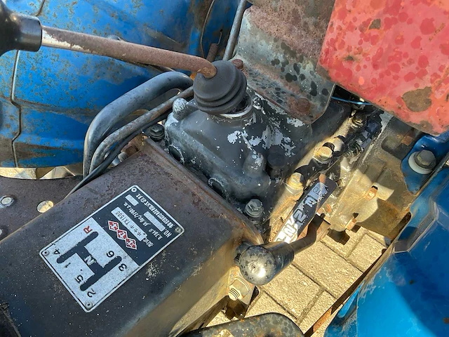 Iseki tx1500 4wd compacttractor - afbeelding 3 van  16