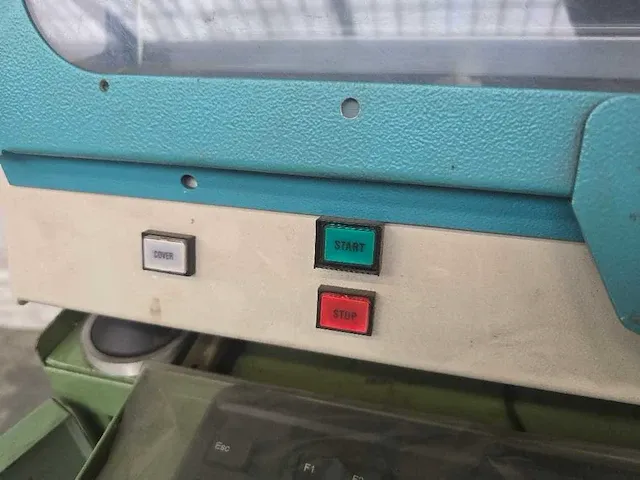 Isel - cpm 4030 - cnc freesmachine - 1998 - afbeelding 7 van  20